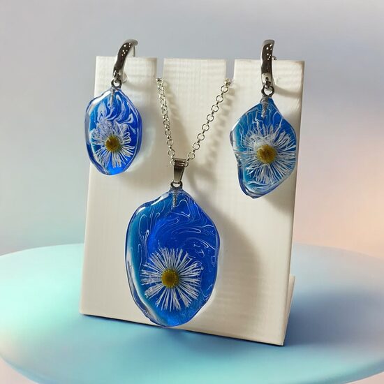 Rotu komplekts zilā krāsā ar ziediem